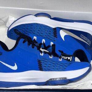 Nike Blue and White Men's Shoes (Worn once)